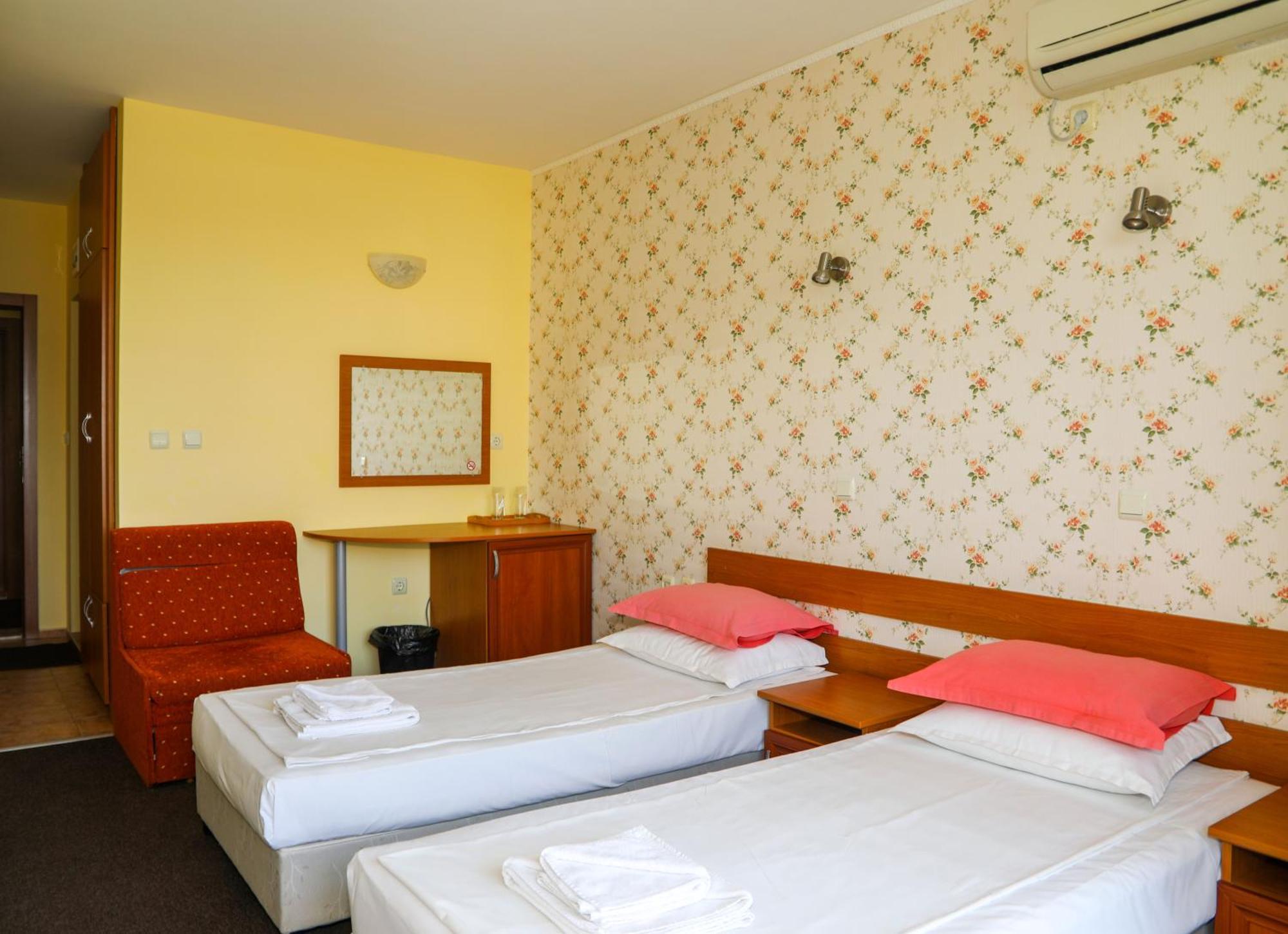 Family Hotel Deykin Sunny Beach Exterior photo